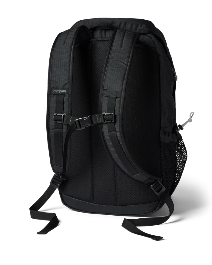 Clase 28L Daypack